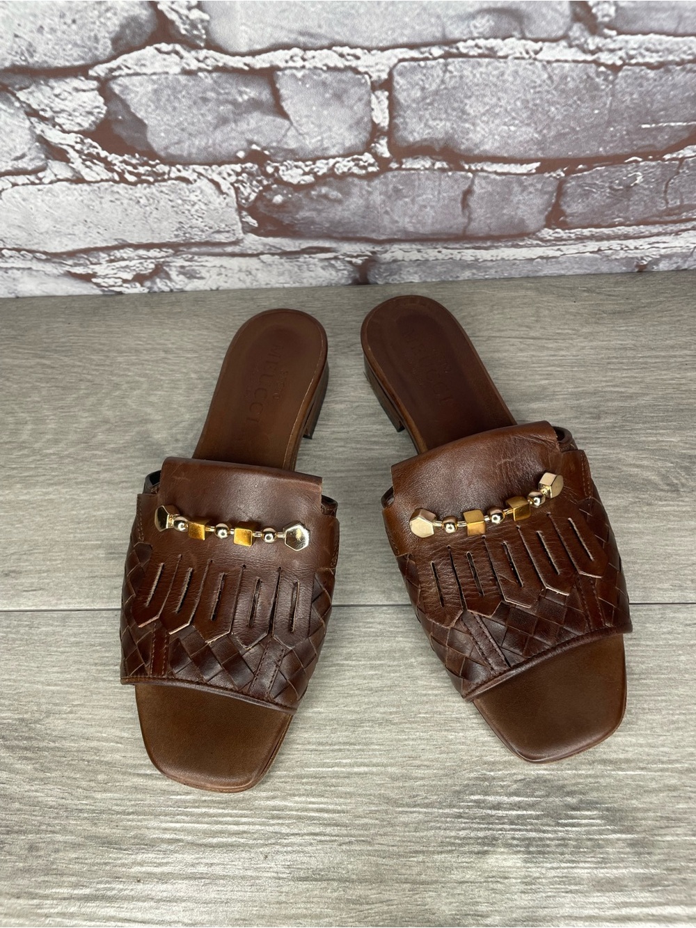 Sesto Meucci Brown Leather Fringe Woven Gold Slides Sandals Women sz 6.5M US/37